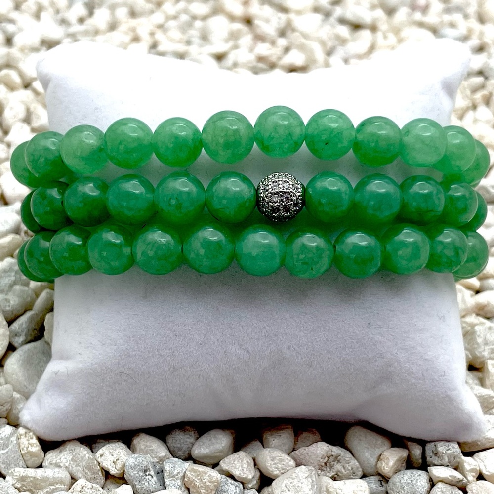 Aura Green Beaded Stretch Bracelet with Pave Accent